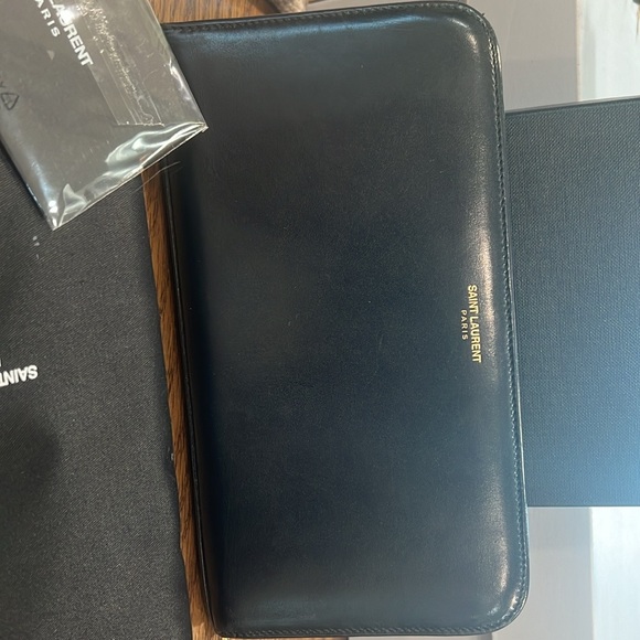 Saint Laurent Tiny Monogram Smooth Leather Zip Wallet Gold Logo - Picture 2 of 7